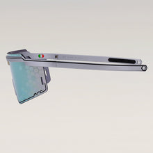 Load image into Gallery viewer, LUXE.65.WHITE LINEAR ERA