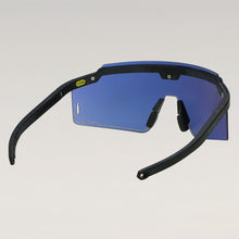 Load image into Gallery viewer, LUXE.65.FIRSTGOLD