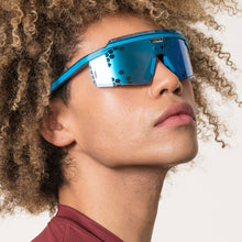 Load image into Gallery viewer, LUXE.65.ZAFFIRO - Occhiali Luxury Sport con lenti ALMATT® opache