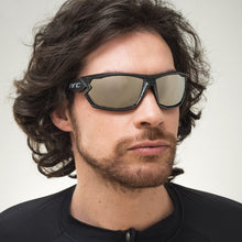 Load image into Gallery viewer, X4.BKIV - Occhiali sportivi extreme performance con lenti ZEISS® Cat.4